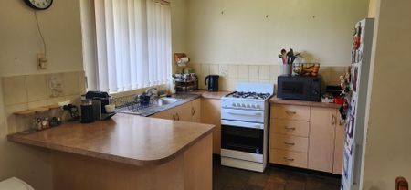 Comfortable Family Home in a Quiet Location - Photo 5