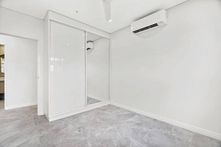 BRAND NEW APARTMENTS- AVALAIBLE FROM THE 12TH OF DECEMBER - Photo 3