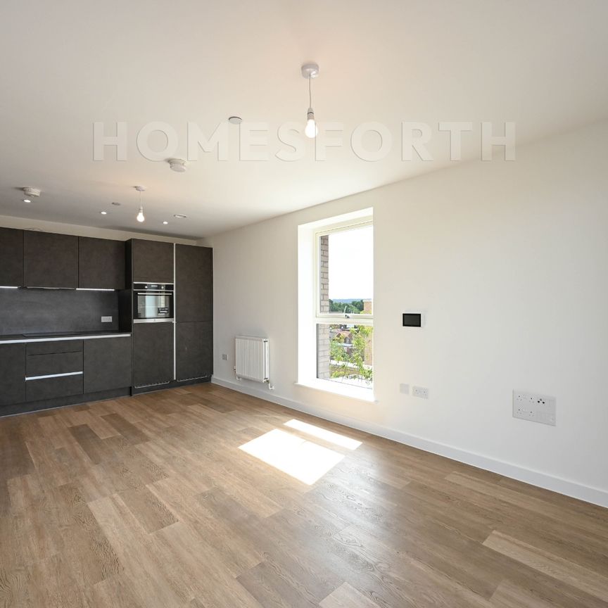 3 Bedroom Apartment - Photo 1