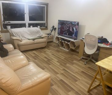 2 Bed Flat, St. Mungo Place, G4 - Photo 1