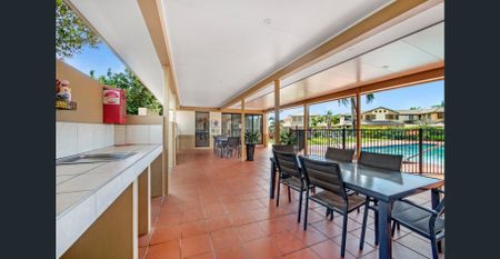 Immaculate furnished 3br townhouse in quiet upmarket gated community of The Avenues on Palm Meadows Drive, Carrara. - Photo 5