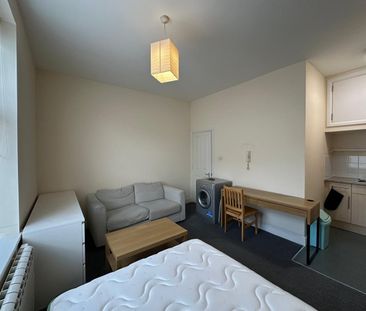 Studio Flat, Gloucester Drive, N4 - Photo 3