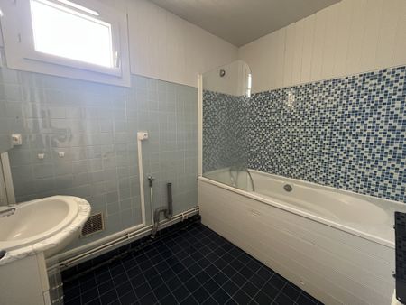 Location Appartement 2 pièces 49m² CHAMALIERES 63400 - Photo 5