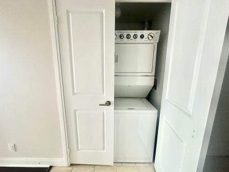 For Lease - 60 Absolute Avenue Unit# 2508, Mississauga, Ontario - Photo 2