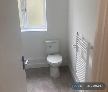 2 bedroom flat to rent - Photo 6
