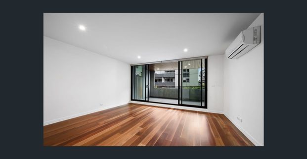 Short stroll to the beach - Photo 1