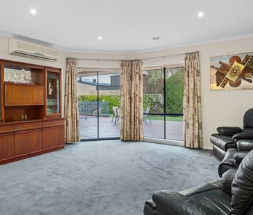 15 Aquarius Court, Mornington VIC 3931 - House For Rent | Domain - Photo 3