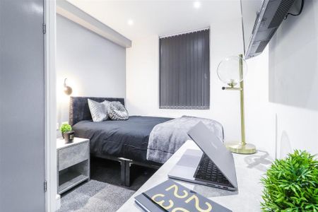 1 bedroom in a house share to rent - Photo 4