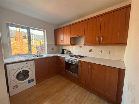 Apt 4, 89 Eglantine Avenue, Off Malone Road, Belfast, BT9 6EW - Photo 2