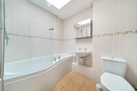 3 bedroom terraced house to rent - Photo 4