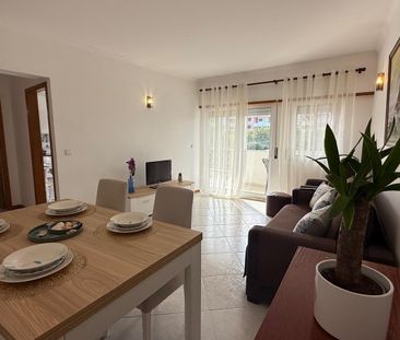 Excelente Apartamento T1 +1 localizado em zona privilegiada de Albu... - Photo 1
