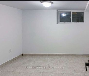 For Lease - 157 Woodycrest Avenue Unit# Basement, Toronto, Ontario - Photo 4
