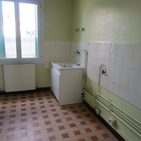 Location Appartement 3 pièces 58m² VALENCE 26000 - Photo 4