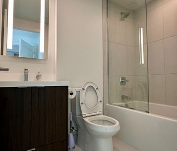 For Lease - 30 Inn On The Park Drive Unit# 2001, Toronto, Ontario - Photo 4