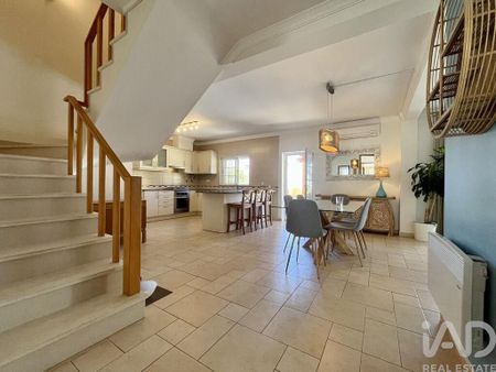 4 bedroom luxury House for rent in Luz, Distrito de Faro - Photo 4