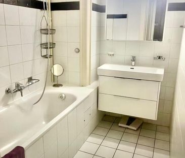 Charming renovated one-bedroom apartment in Paquis Navigation - Photo 5