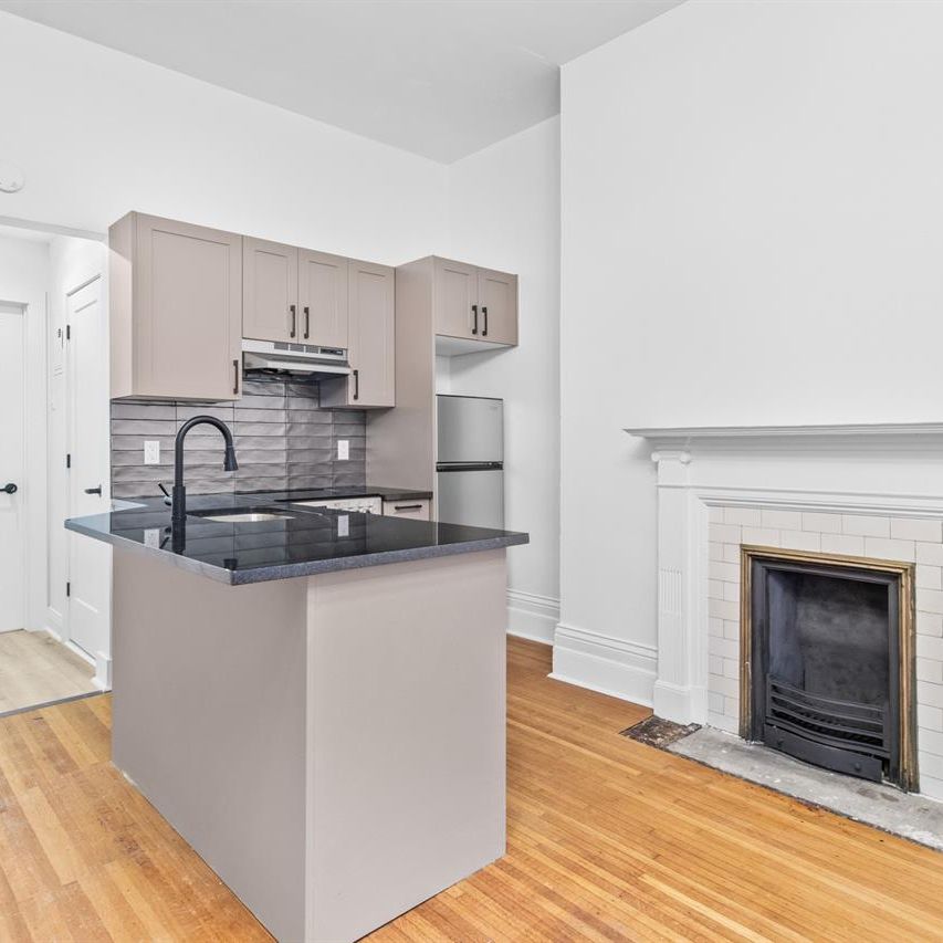 2 Bedroom - 3475 Rue Stanley, Ville-Marie - Photo 2