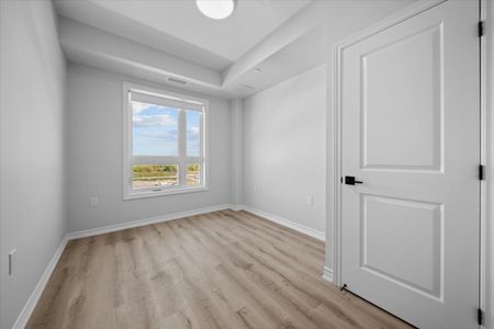 For Lease - 1350 HEMLOCK Road Unit# 611, Manor Park - Cardinal Glen and Area, Ontario - Photo 2