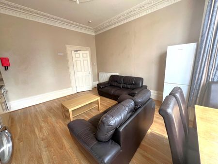6 Bed Flat, Belvoir Road, BS6 - Photo 3