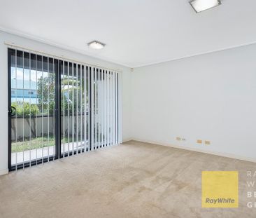 65 Sickle Avenue, Hope Island QLD 4212 - House For Rent | Domain - Photo 1