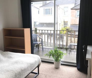4 bedroom terraced house to rent - Photo 2