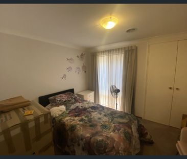 Family Home with Pool - Photo 6