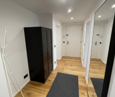 WG München: Möblierte 4-Zimmer-Wohnung, frisch kernsaniert - Foto 1