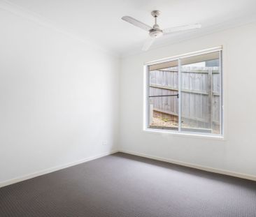 Modern & Spacious Family Home! - Photo 6