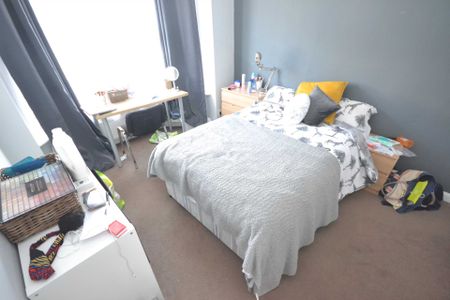 Price £3,900 pcm - Available 01/07/2026 - Furnished - Photo 5