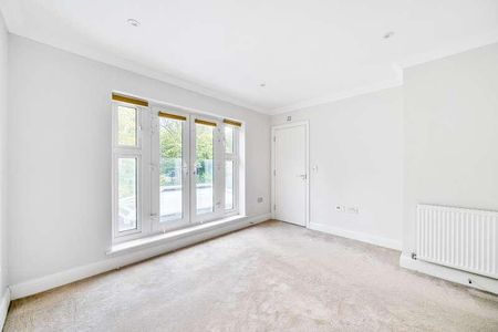 Woodham Lane, New Haw, Addlestone, Surrey, KT15 - Photo 3