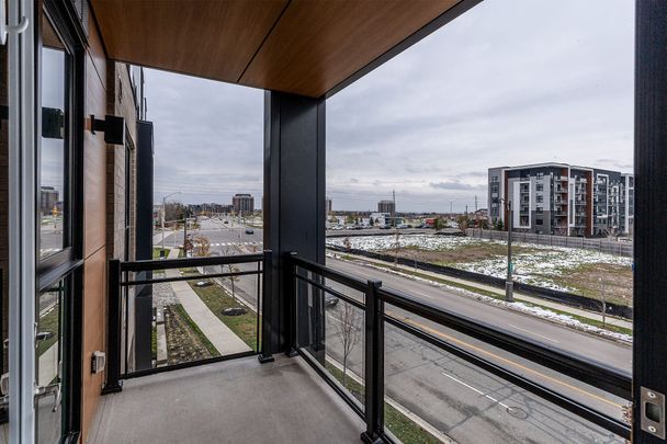 For Lease - 150 Sabina Drive Unit# 316, Oakville, Ontario - Photo 1