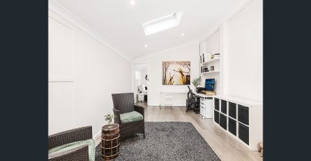 11 Windsor Parade, North Narrabeen, NSW 2101 - Photo 3