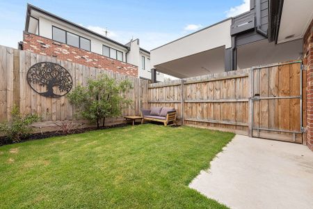 3/16 Waratah Street, West Footscray VIC 3012 - Photo 4