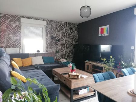 Location Appartement 4 pièces 84m² DIJON 21000 - Photo 2