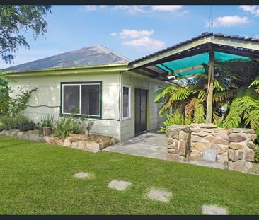 THREE BEDROOM RETREAT ON MORONEY STREET - Photo 4