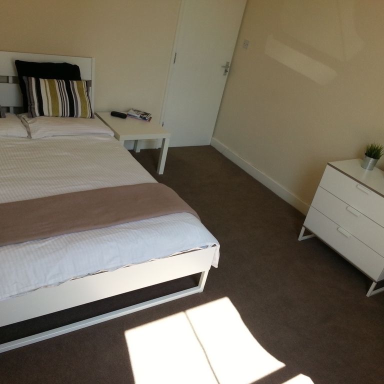 2 Bedroom Terraced To Rent in Nottingham - Photo 1