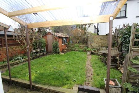 High Street, Benfleet, SS7 - Photo 4