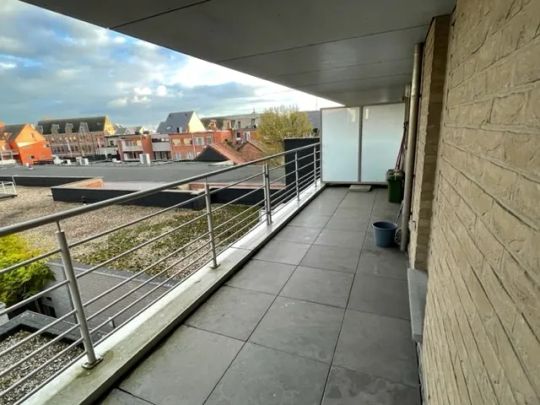 Aangenaam, ,comfortabel en ruim appartement in het hartje van Geel! - Photo 1