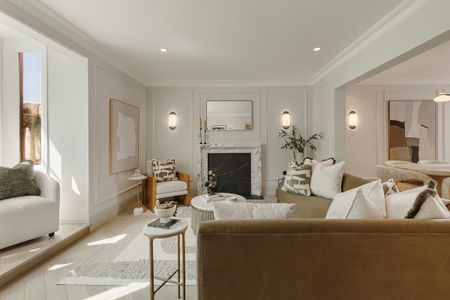 An exceptional lateral apartment with a private terrace on Jermyn Street - Photo 2