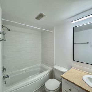 Appartement éclairé et chauffé avec piscine extérieur - Photo 2