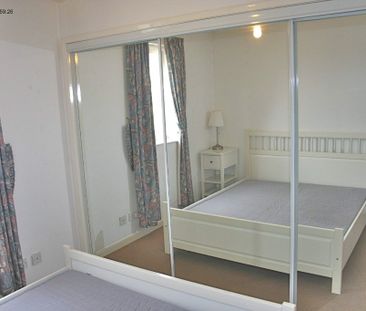 Gogarloch Syke, South Gyle, Edinburgh, EH12 - Photo 3