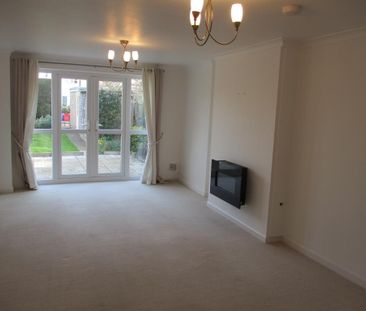 4 bedroom detached house to rent - Photo 1