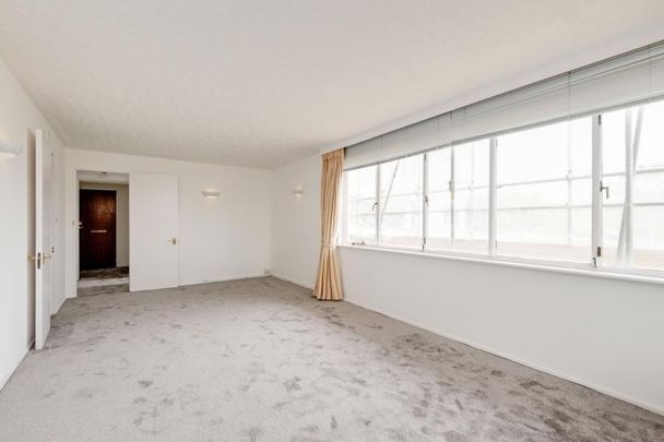 3 bedroom flat to rent - Photo 1