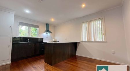 New Lynn, 3 bedrooms 27 Kohekohe St, New Lynn - Photo 3