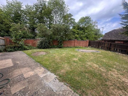 3 bedroom detached house to rent - Photo 1
