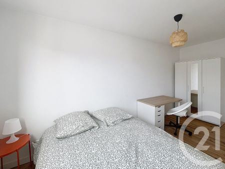 Location Appartement 1 pièce 67m² CLERMONT FERRAND 63000 - Photo 3