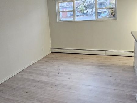 300 Regent St, Unit 103, Kingston, ON - Photo 2