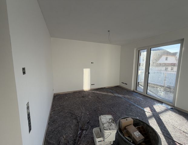 *Qualitatives Wohnen in Rheinnähe* Neubau Etagenwohnung mit Dachgarten. - Photo 1