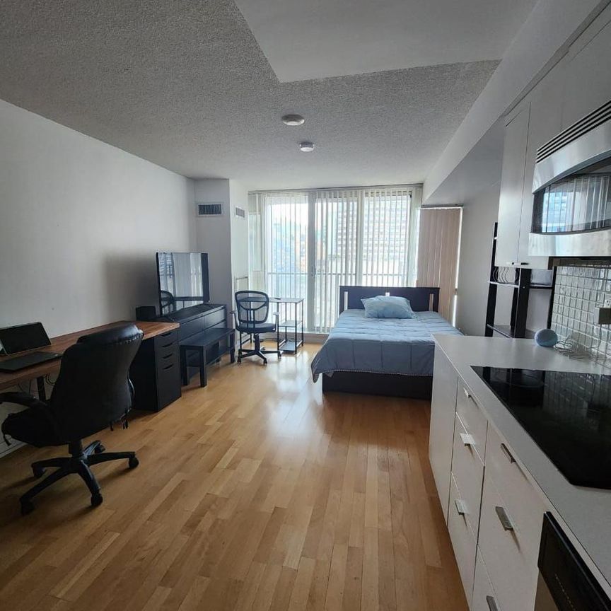 For Lease - 111 Elizabeth Street Unit# 928, Toronto, Ontario - Photo 1