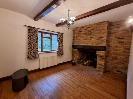 2 bedroom detached bungalow to rent - Photo 1